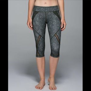 Lulu Cool To Street Crop Jazzy White Gator Green